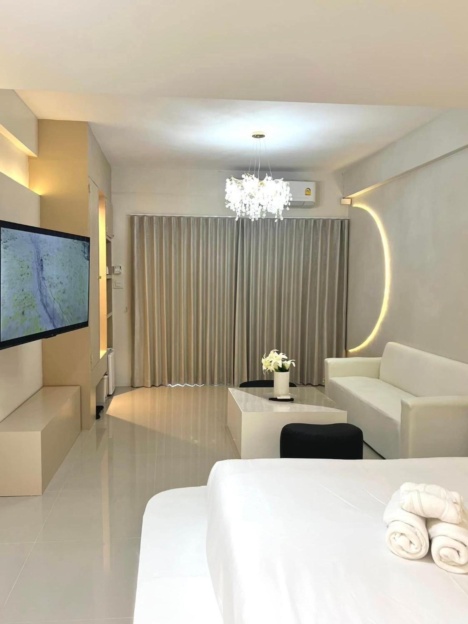 24Rooms นครสวรรค์ Buitenkant foto